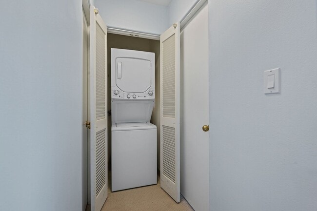 Building Photo - Total Quality Living! El Escorial Villas at East Beach~