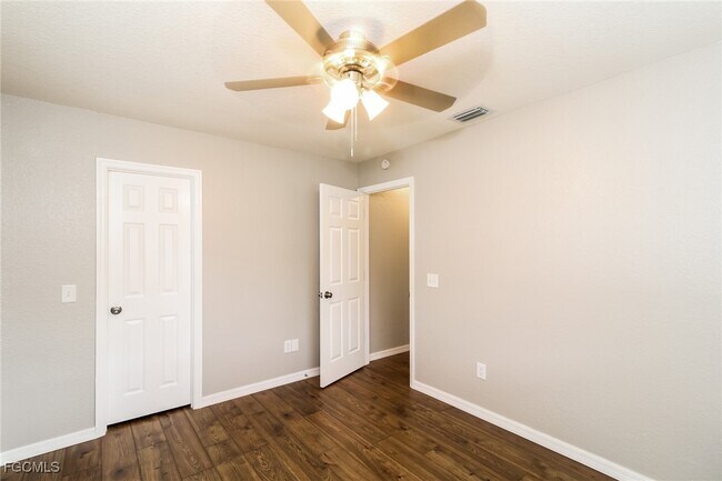 Building Photo - 2172 S Cranberry Blvd