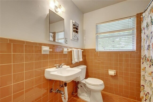 Building Photo - 7611 Tisdale Dr