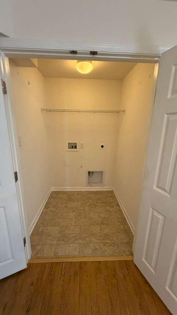 Building Photo - 38 Lombard Ln