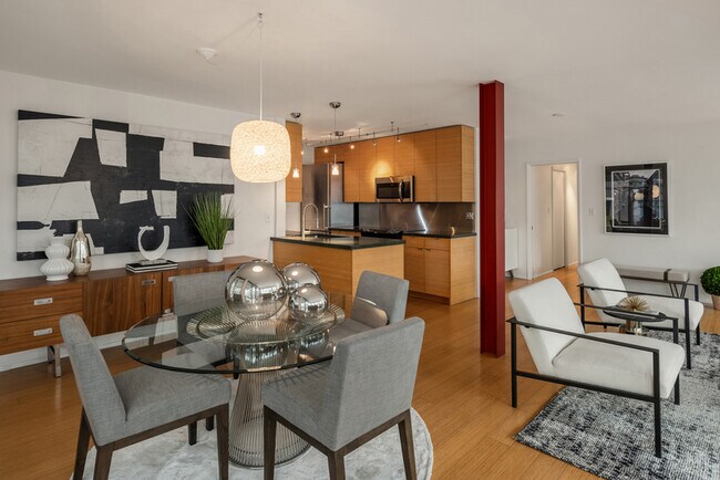 Building Photo - 1000 Union St