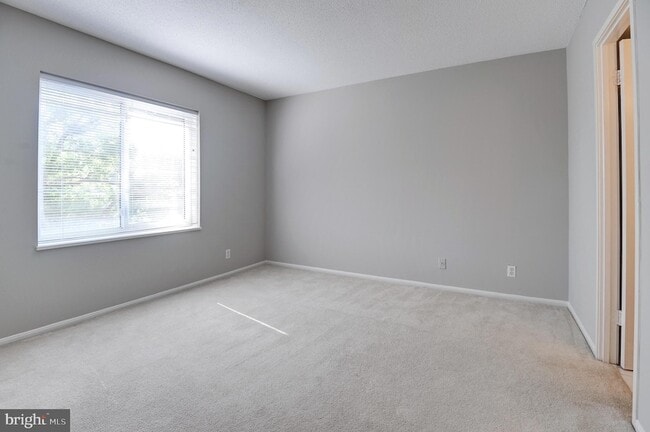 Building Photo - 8370 Greensboro Dr