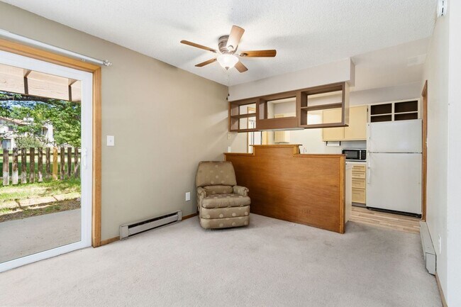Building Photo - 514 Strachan Dr