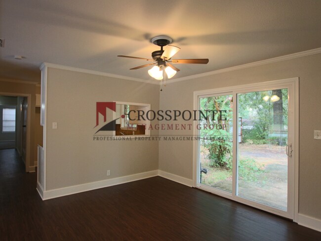 Building Photo - 3701 Appletree Ln