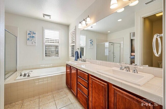 Building Photo - 1661 Sawtooth Trail