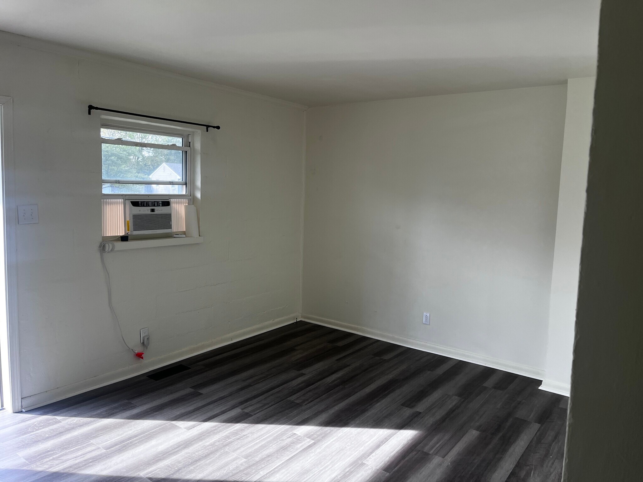 Building Photo - 2209 -2215 Highland Street