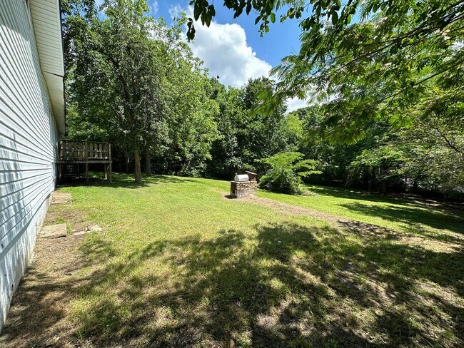 Building Photo - 312 Cooper St