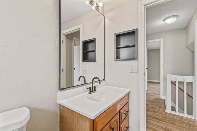 Building Photo - 195 Nottingham Ct