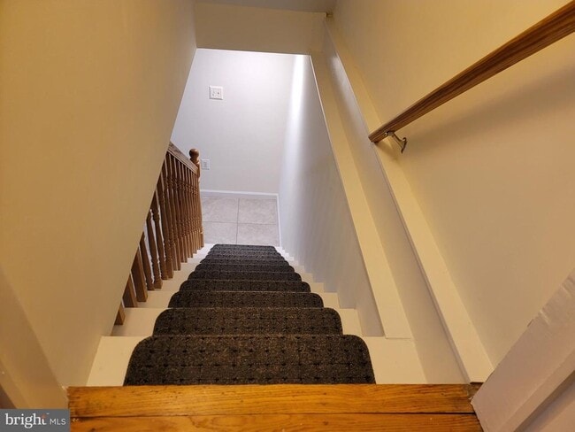 Building Photo - 1015 Veirs Mill Rd