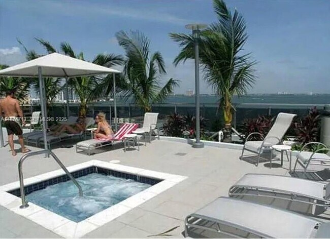 Building Photo - 7901 Hispanola Ave