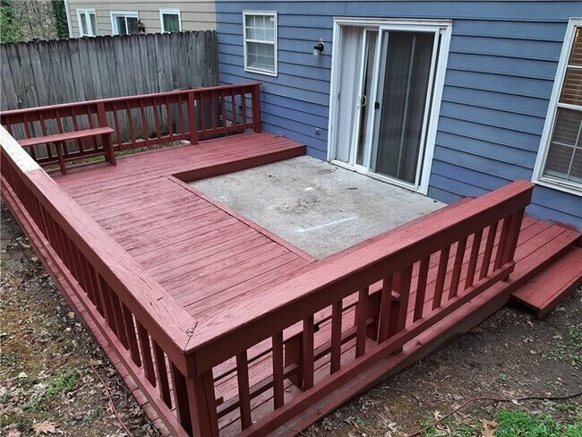 Building Photo - 4429 Coopers Creek Dr SE