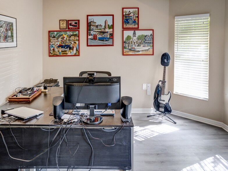 Building Photo - 731 Lake Clark Ct