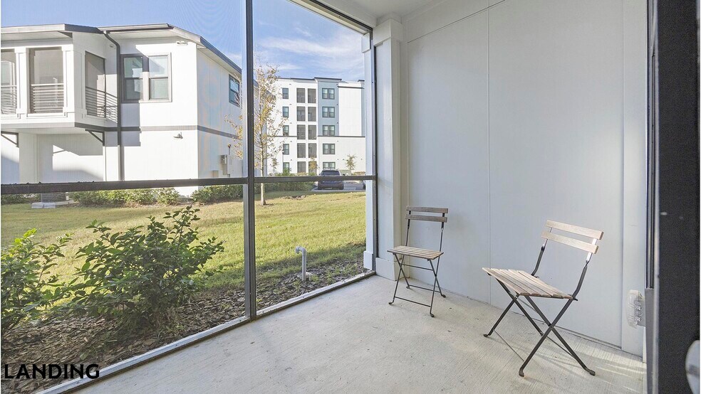 Building Photo - 4950 W Prescott St