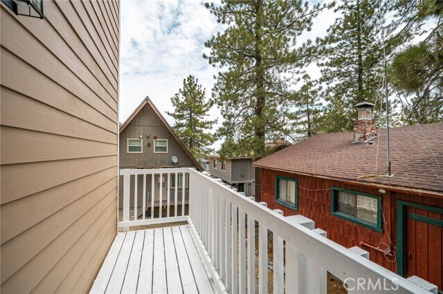 Building Photo - 2042 Buckthorn Rd