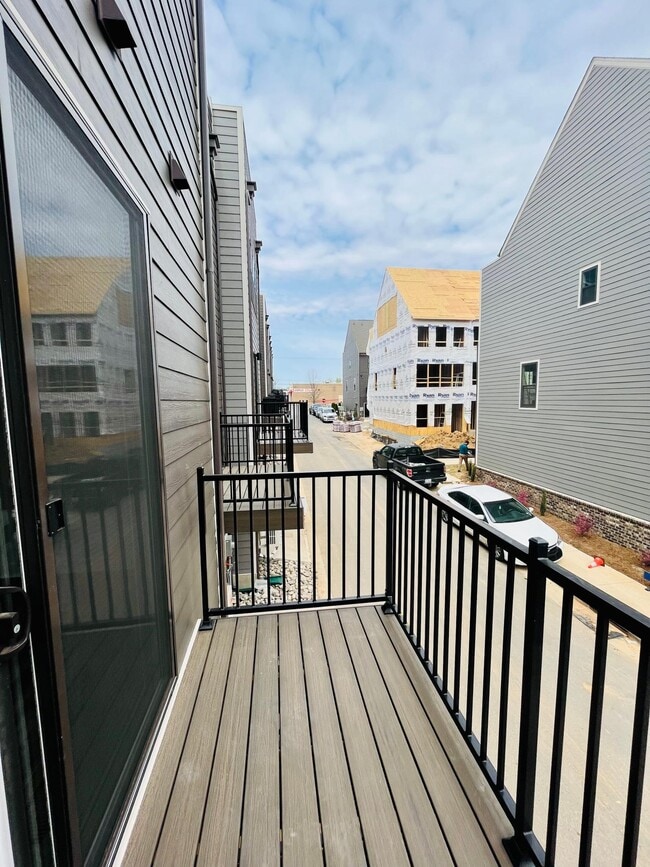 Building Photo - 3635 S Tryon St