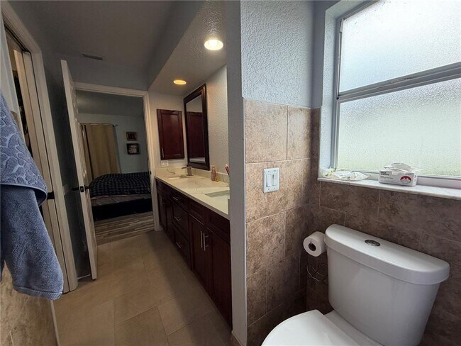 Building Photo - 6972 Crock Ave