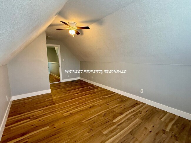 Building Photo - Spacious 4 Bedroom, 2 Bath Home for Lease in Lee's Summit, MO