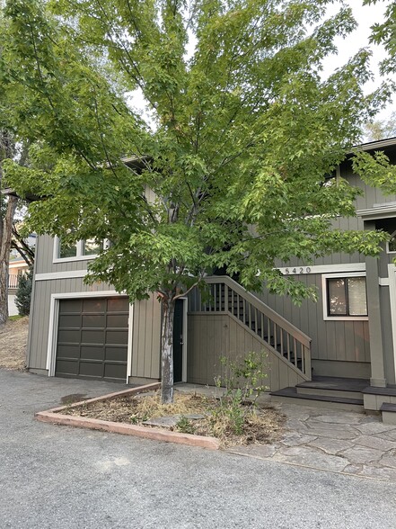 Second story entrance - 5420 W Hill Rd