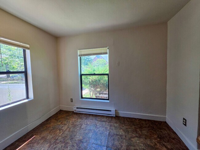 Building Photo - 2 bedroom 2 story Townhouse in Longmont