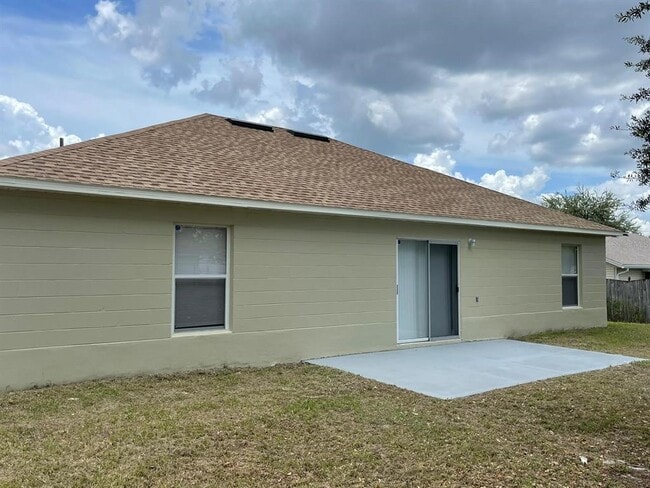 Building Photo - 1879 Laredo Dr