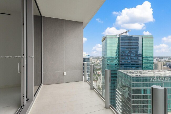 Building Photo - 300 Biscayne Blvd Way