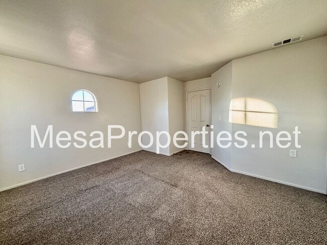 Building Photo - 12914 Tiburon Dr