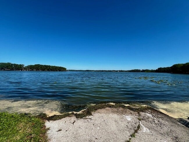 Building Photo - 2X2.5 -MOVE IN NOW! NEW LVP FLOORING ON 1ST FLOOR! NEW CARPET ON 2ND FLOOR! WATER VIEWS! CALL TOD...