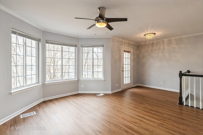 Building Photo - 255 W Treehouse Ln
