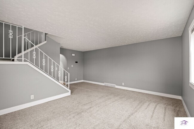 Building Photo - CAMDEN DUPLEX 11614-16