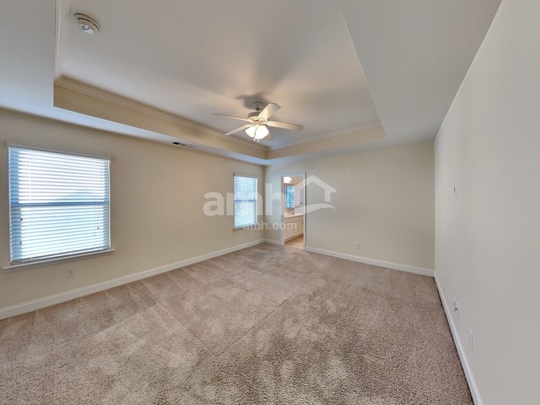 Building Photo - 2474 Beal St