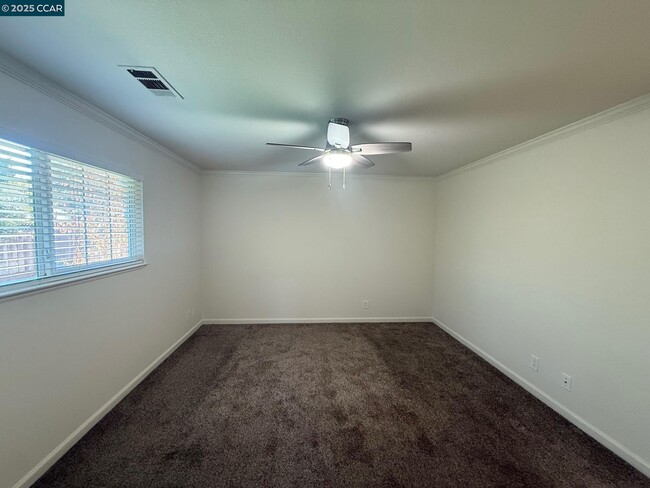 Building Photo - 1049 Miranda Way
