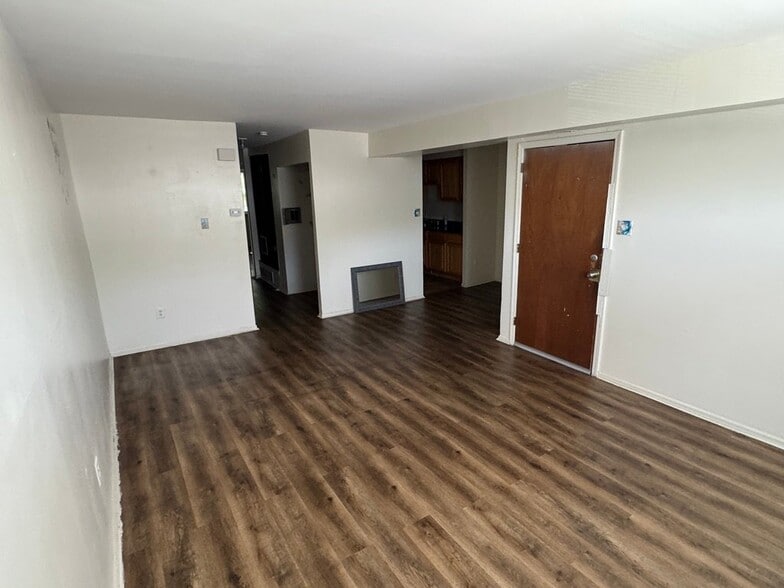 Building Photo - 9440 Woodbridge Rd