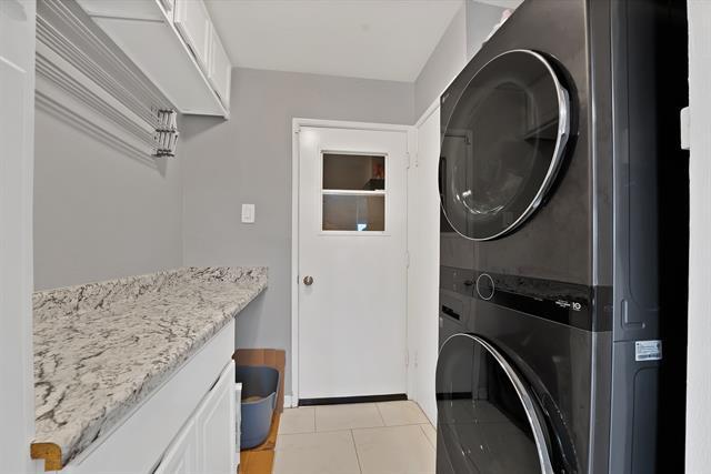 Building Photo - 1400 Lorrie Dr