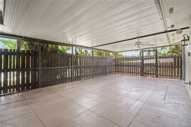 Building Photo - 15524 Crystal Lake Dr