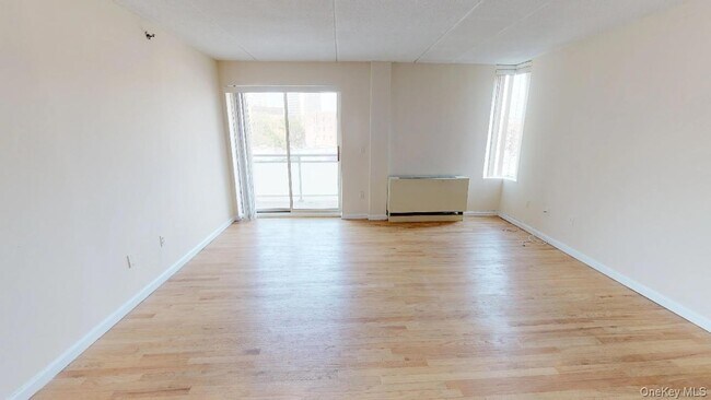 Building Photo - 102-30 Queens Blvd