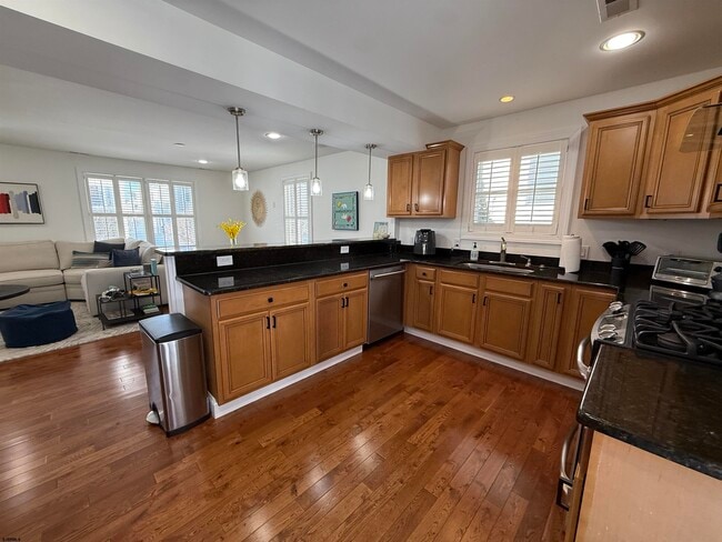 Building Photo - 119 N Huntington Ave