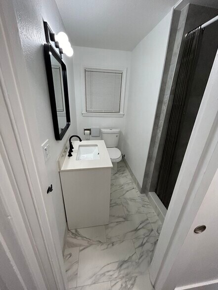 Building Photo - 10714 24th Ave NE