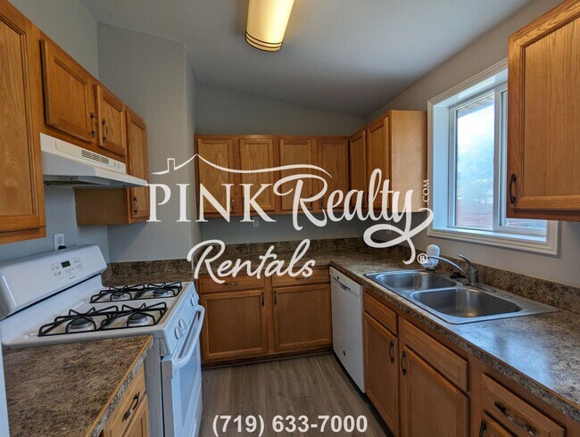 Building Photo - 123 Amherst St