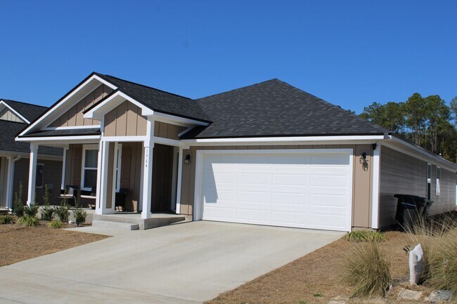 Building Photo - 1964 Catbird Trl