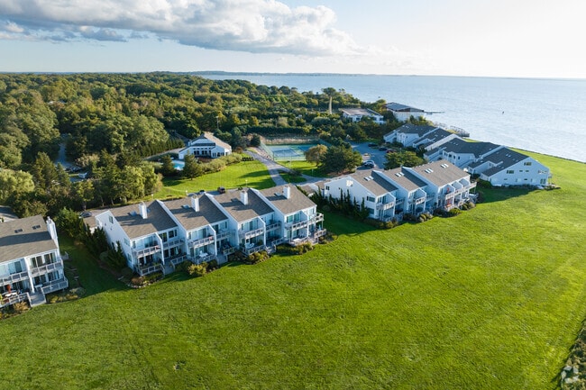 Building Photo - Cleaves Point Village Condominium