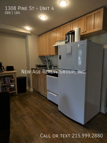 Building Photo - 1308 Pine St