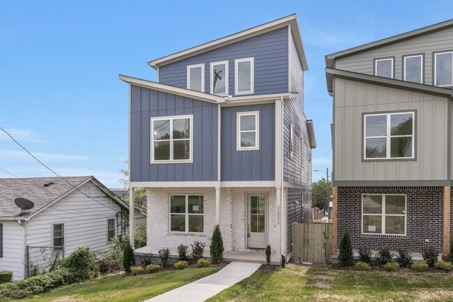Building Photo - 3203 Resha Ln