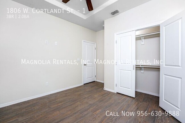 Building Photo - 1806 W Cortlandt St