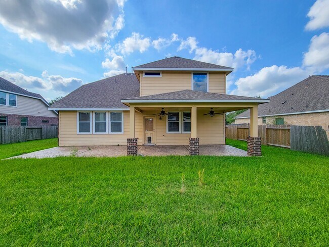 Building Photo - 805 Arlington Pointe Dr