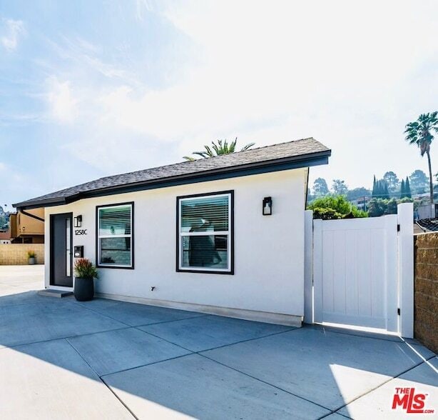 Building Photo - 1258 Mariposa St