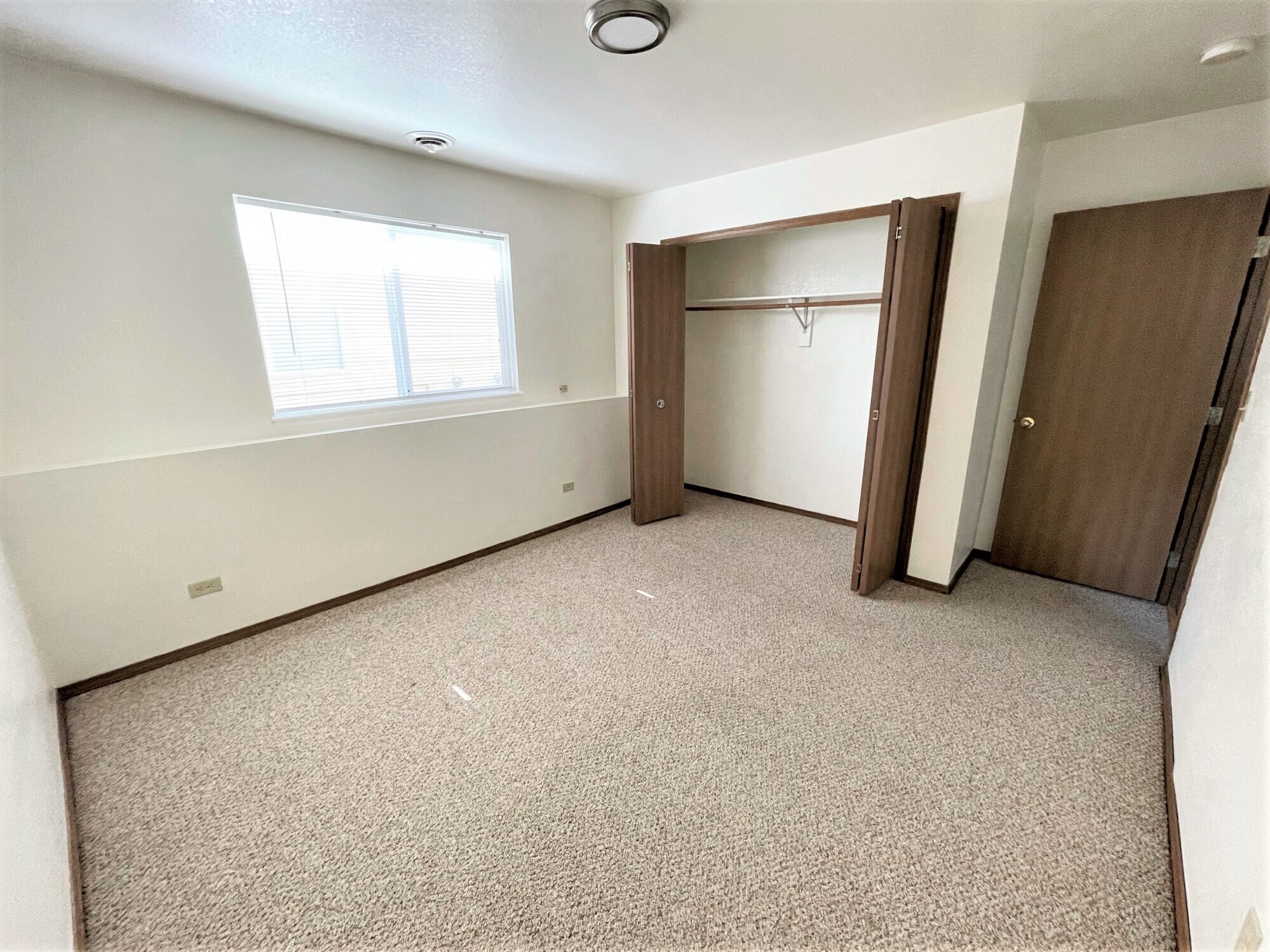 Building Photo - 1129 Darby St