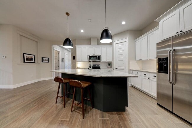 Building Photo - 53 E El Camino Real