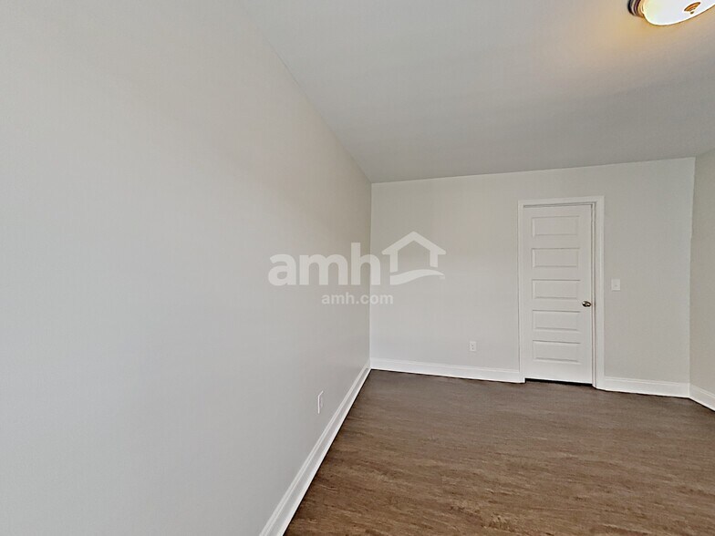 Building Photo - 5317 Tupelo St