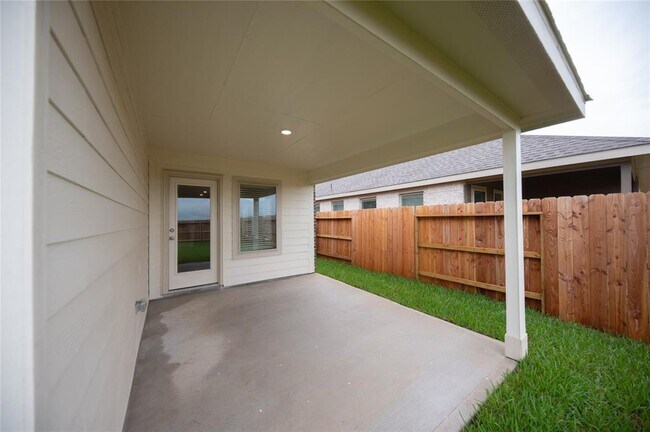 Building Photo - 7322 Bartoncliff