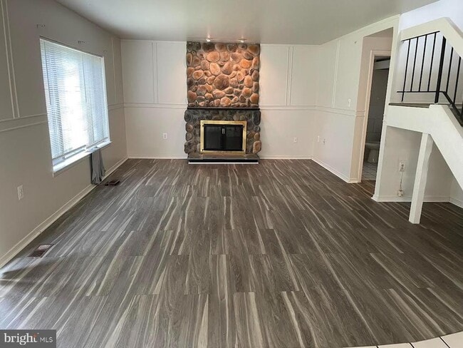 Building Photo - 9129 Tulip Grove Rd